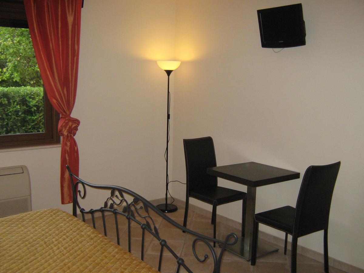 B & B Oasi Rosciano  Экстерьер фото