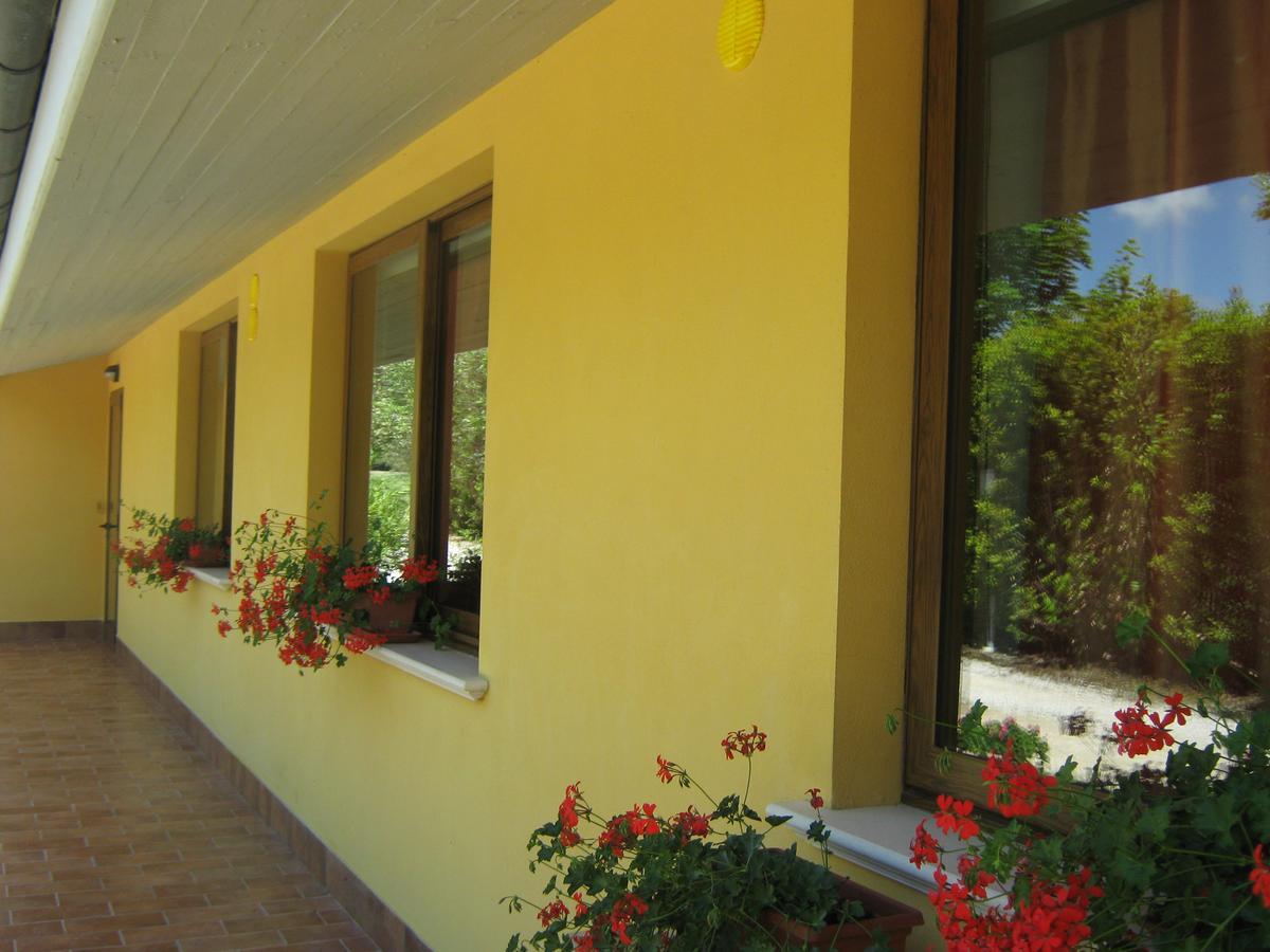 B & B Oasi Rosciano  Экстерьер фото