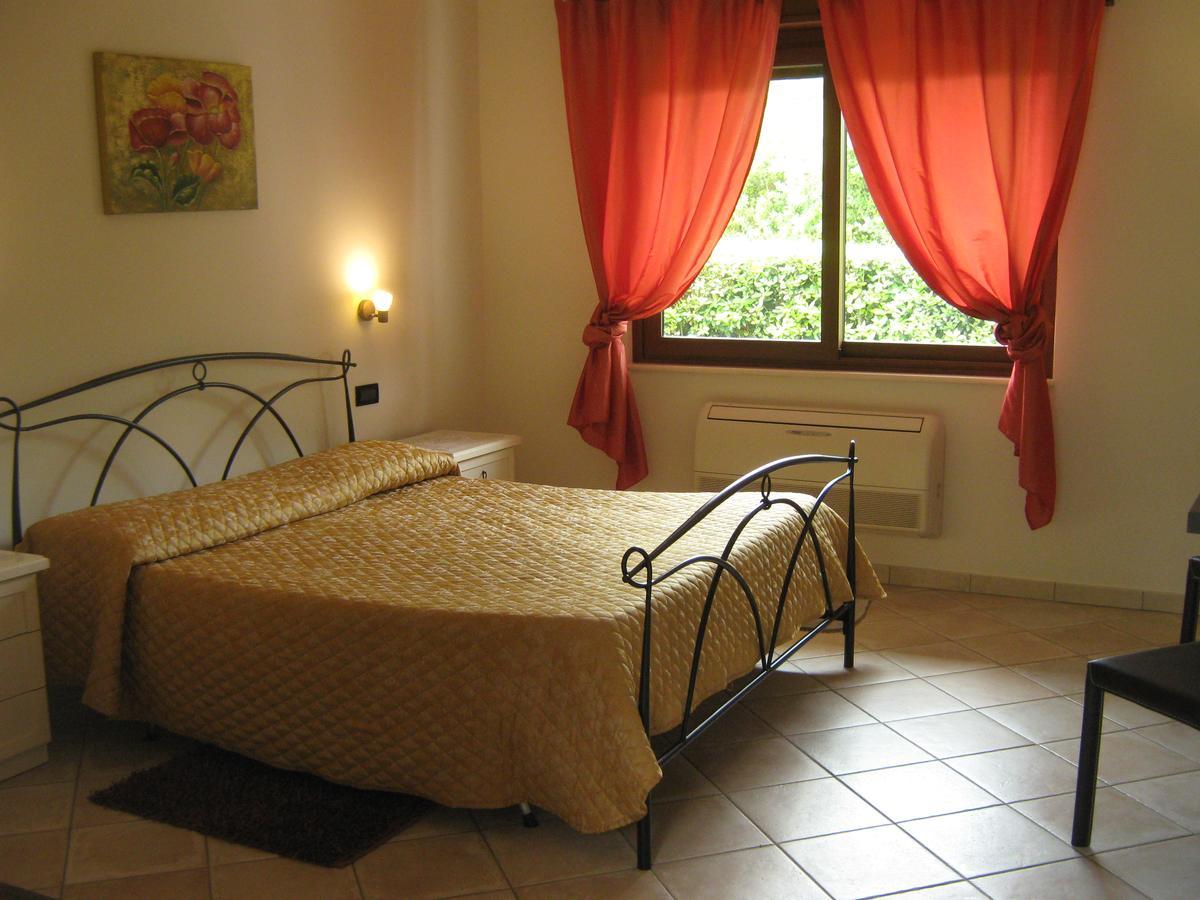 B & B Oasi Rosciano  Экстерьер фото